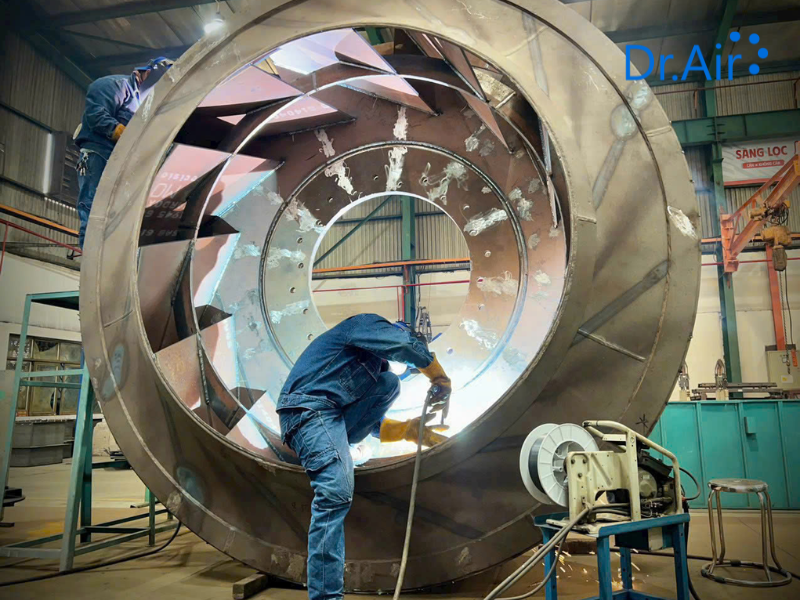 Vệ sinh tháp rửa và bảo trì quạt hút ly tâm