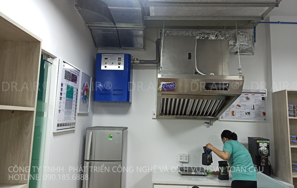 Máy lọc tĩnh điện xử lí khói bếp